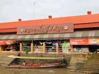 ตลาดน้ำอัมพวา ตลาดสำหรับครอบครัว