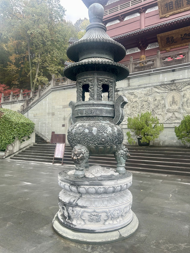 Jingci Temple: Echoes of Serenity Near West Lake 🍃🔔