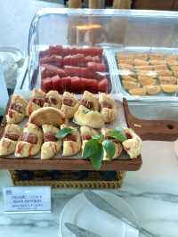 ベトナム　ベトナム観光　タンソンニャット空港のRose Business loungeで快適に過ごす！