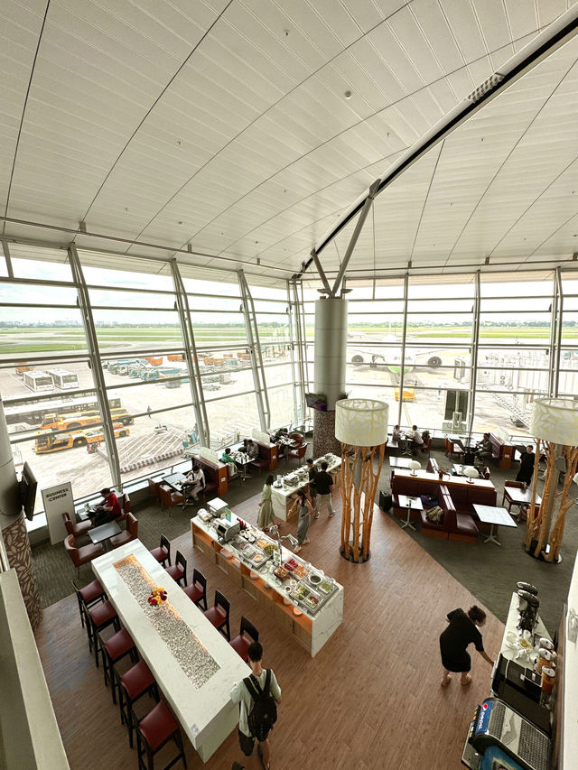 ベトナム　ベトナム観光　タンソンニャット空港のRose Business loungeで快適に過ごす！