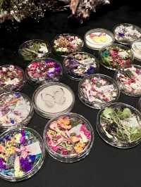 Spring Stroll in Nihonbashi: Stopping by “fete”