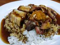 ร้านเด็ด ตำนานหมูแดงหมูกรอบ บ้านโป่ง