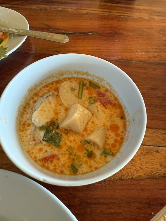 ร้านอร่อยริมหาดชะอำ เปิดมานานอร่อยเหมือนเดิม