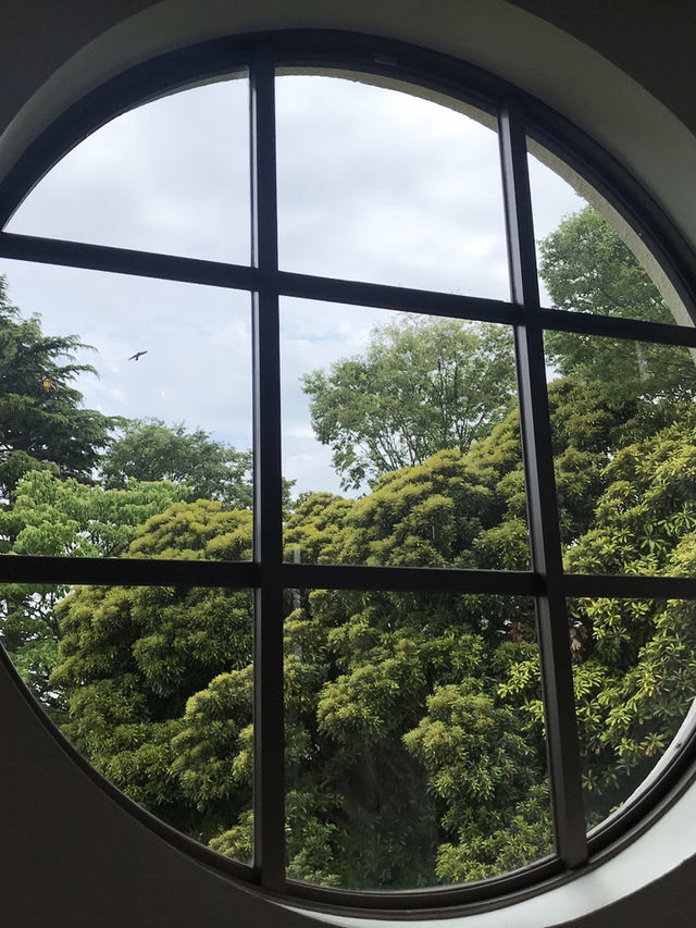 【横浜元町から山手の港の見える丘公園を歩きイギリス館へ】