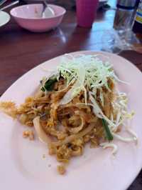 ผัดไทยท่ายาง ความอร่อยแห่งเพชรบุรี