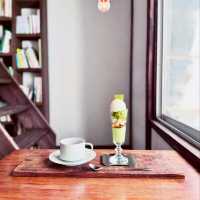 Awaiya Books Cafe
