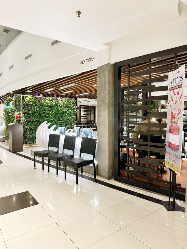Where Malay-Indo Elegance Meets Cherry Blossom Dreams
