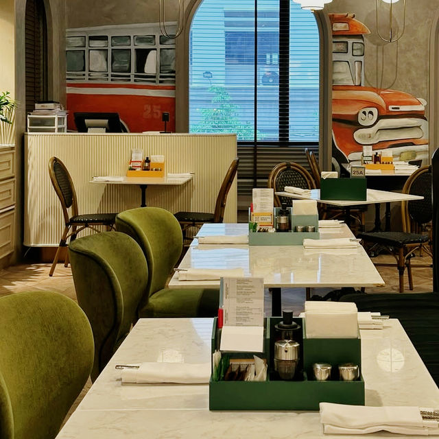 Modern Sophistication at Sindhorn Midtown Hotel BKK