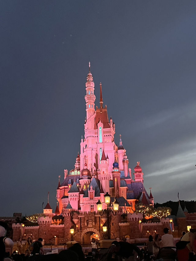 Pro Tips for going to HK Disneyland!🤍