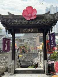 Chengdu marketplace in traditional vibe