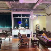 อีกา สาทร Café&Restaurant