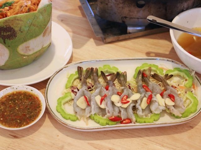 ร้านหนองบัวซีฟู้ด เกาะช้าง