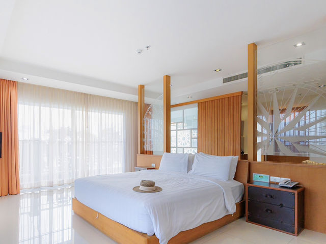 โรงแรมติดทะเลพัทยา ห้องวิวสวย ราคาถูก ! 