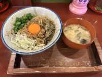 🍜【まぜ麺マホロバ】 沖縄・那覇で味わう、クセになるまぜ麺