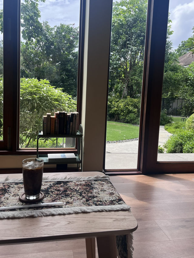 【バンコク】癒しの隠れ家カフェ☕️Tavy's Home