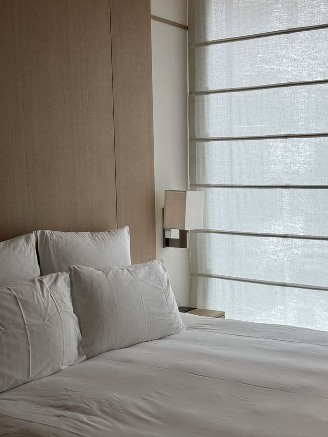 Sleek Minimalism and Urban Calm at AKI Hong Kong – MGallery