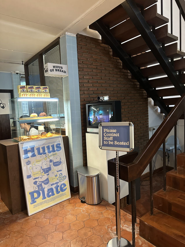 คาเฟ่ในบ้านสไตล์โฮมมี่ ย่านสุขุมวิม🥰