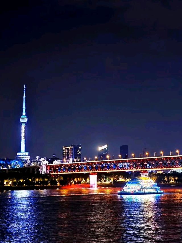 🌊🚢 Glide Through China’s Heart! | Yangtze River Cruise  🇨🇳✨