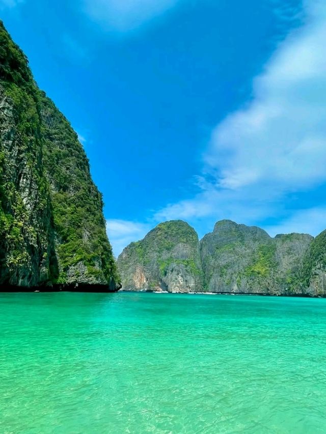 🏝️☀️ Phi Phi Calling! | Cruise to Thailand’s Island Gem 🚤🇹🇭