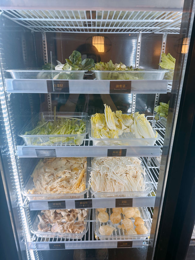任食雞煲、牛尾煲、豬手煲
