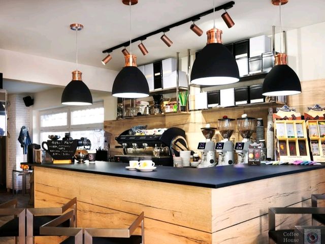 소피아 | 나의 아침 소확행 발견! Black Label Coffee House and Bakery ☕️🥐