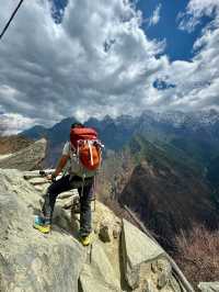 Into the Gorge: A 2-Day Trek through Tiger Leaping Gorge🇨🇳