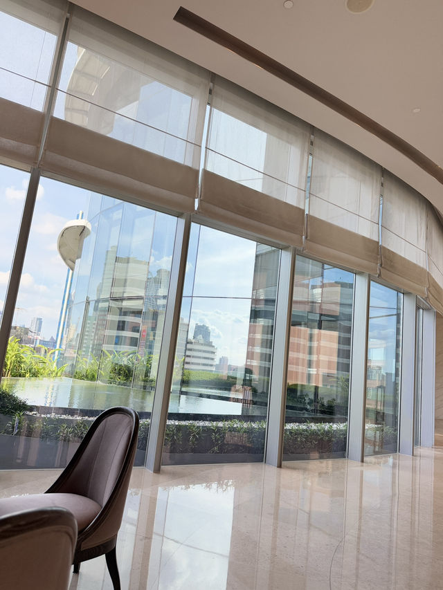 Waldorf Astoria Bangkok โรงแรมในกรุงเทพ