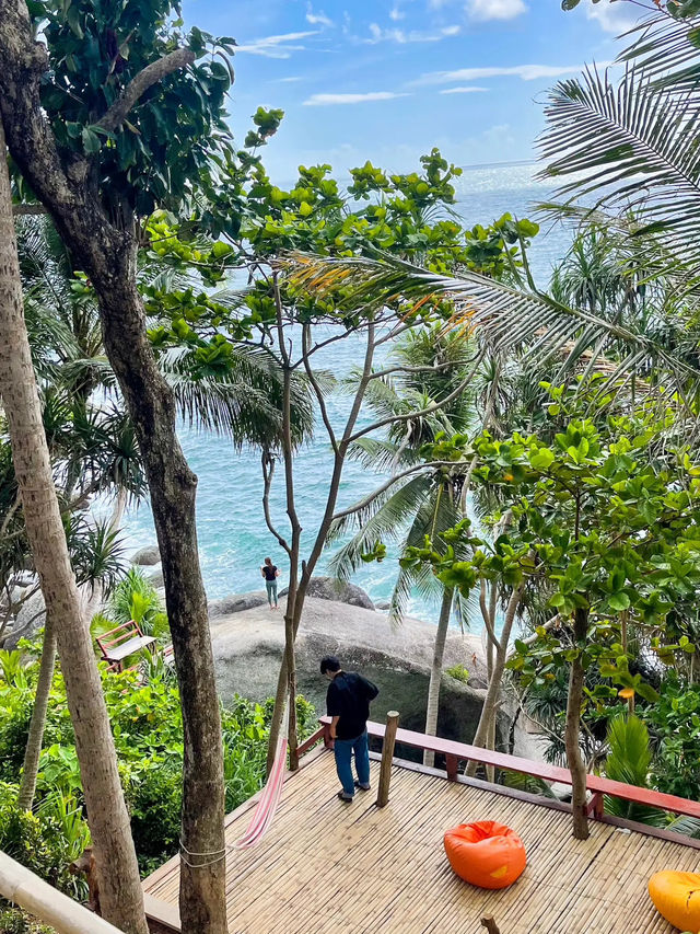 เสื่อผืน หมอนใบ | คาเฟ่สไตล์แคมป์ริมทะเลภูเก็ต 🤍🌴