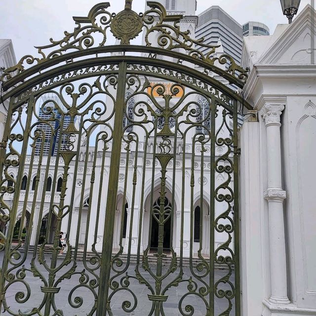 CHIJMES (Free access, optional dining)