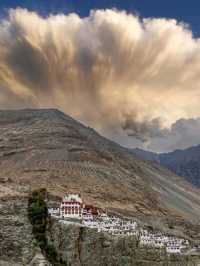 🏞️ Nubra Valley – The Desert in the Sky 🌄🐪