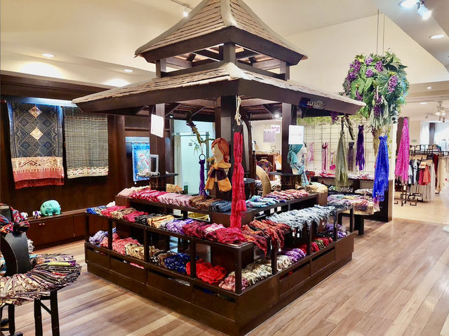 🧵 Enchanting & Insightful Visit to Thai Silk Village, Chiang Mai