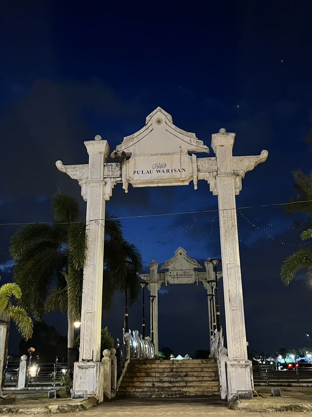 🏛️ Terengganu’s Royal Walk: Palaces, Bridges & Temples by the Sea 🕌🌉🏮