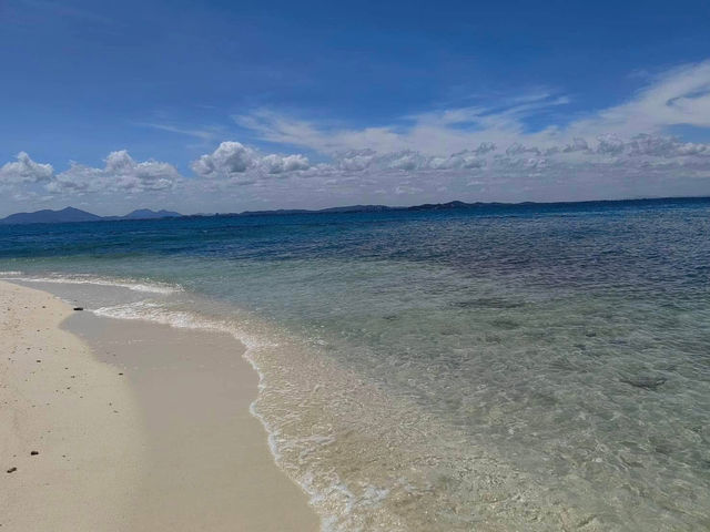 เกาะทะลุ (Koh Talu)– น้ำใส ปะการังสวย