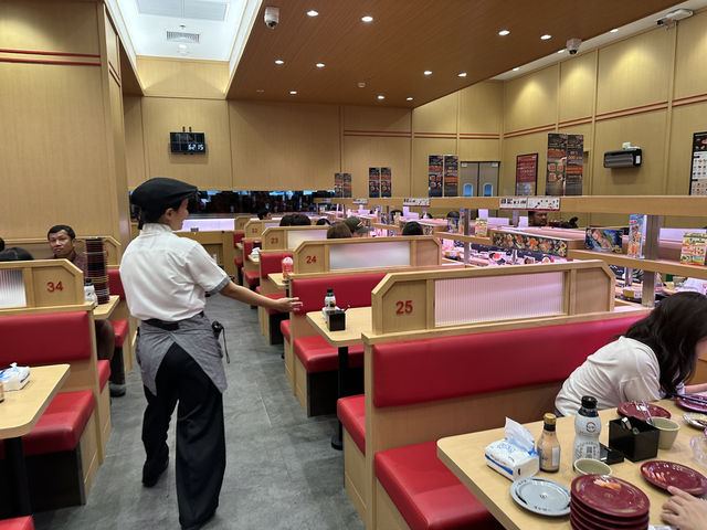 【スシロー チェンマイ店｜“ついに北タイにも上陸！チェンマイで本格回転寿司”】