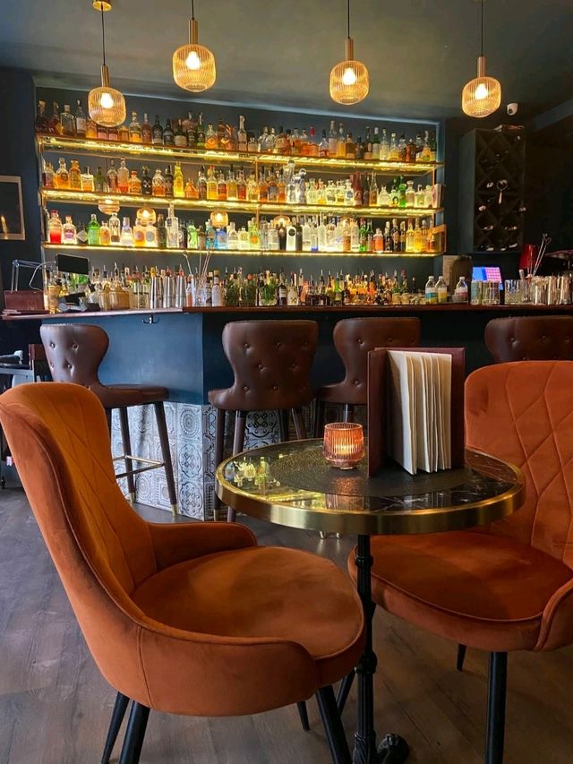 SIP Bucharest Cocktail Bar