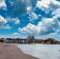 Akiya Beach: Tokyo’s Best-Kept Secret for Solo Ocean Escapes**"** 🌊🏖️