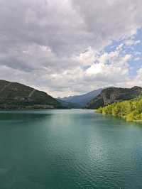 Lake Views at Embalse de Lanuza