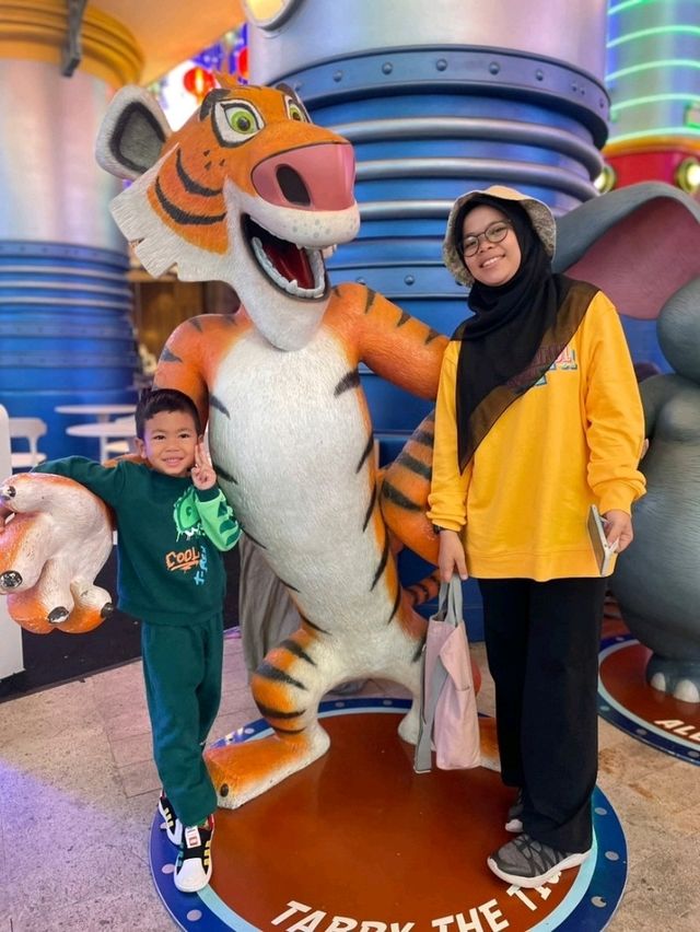สวนสนุกในร่ม(Skytropolis) Resorts World Genting 