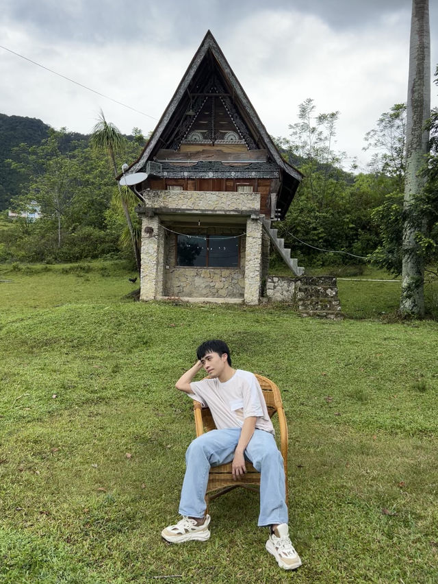 🌄 Lake. Cabin. Peace—A Dreamy Escape at Bobocabin Toba