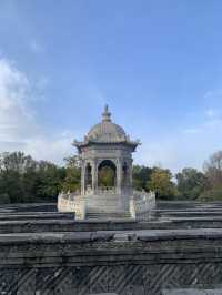 🏝️ A Glimpse into Immortal Realms: Fanghu Shengjing at Summer Palace☯