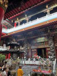細緻入微的雕刻:紫雲巖