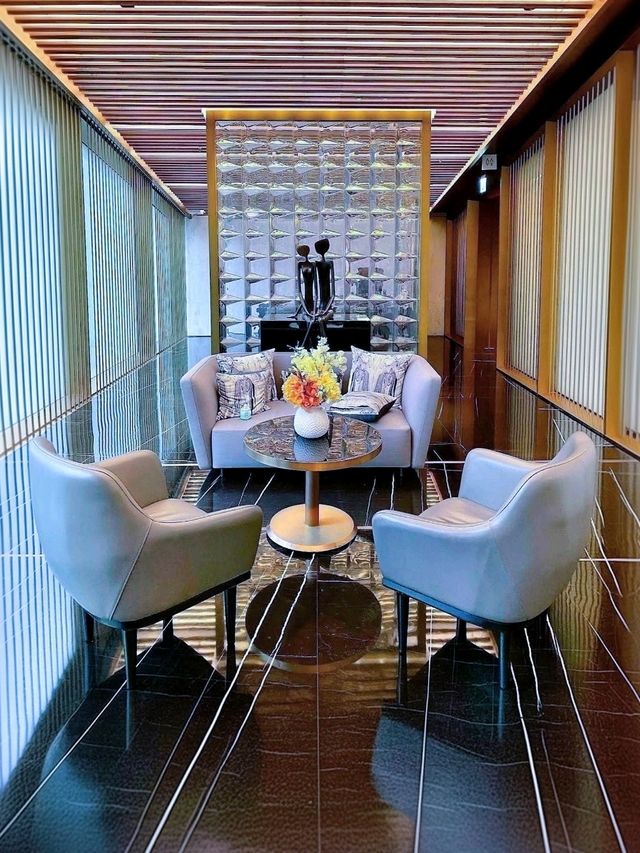 Stylish Comfort & City Convenience: Our Staycation at The Murray, a Niccolo Hotel.