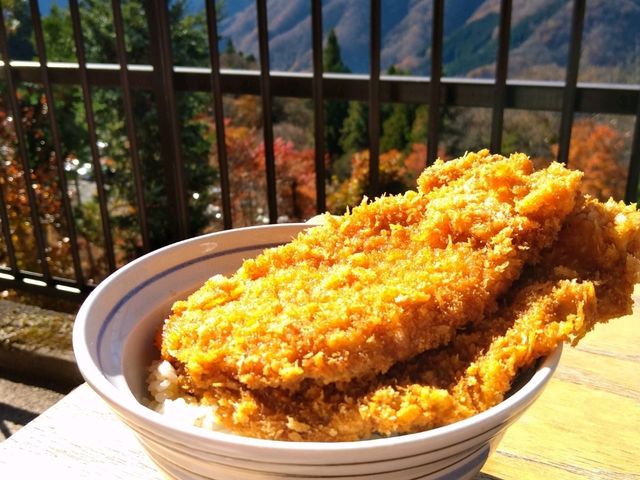 紅葉の秩父を満喫1泊2日