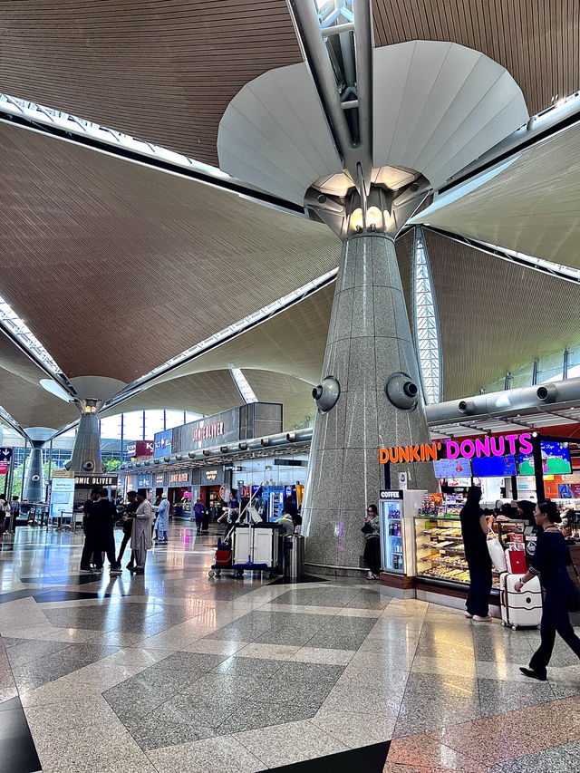 ［吉隆坡旅遊］建築很美很好拍的機場✈️吉隆坡國際機場