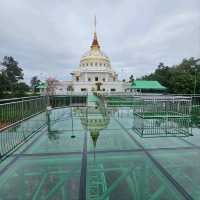 กราบพระพุทธบาทเมืองโยนก : วัดพระธาตุดอยสะเก็ด