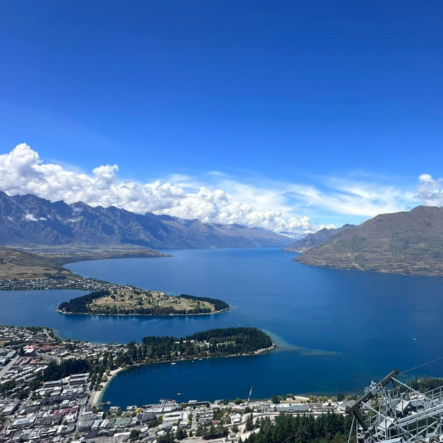 Ripples & Reflections: Sunshine Bay Serenity 
