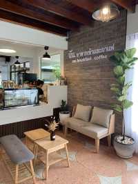 ฉัน อาหารเช้าและกาแฟ ☕🍳 คาเฟ่พิษณุโลก