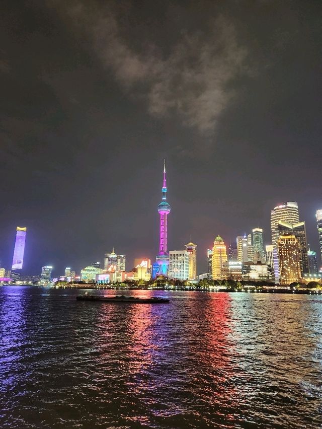 Golden lights, timeless views — Shanghai’s Bund at its best