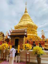 泰國🇹🇭清邁 此生看過最金光閃閃的寺廟｜素帖寺 雙龍寺