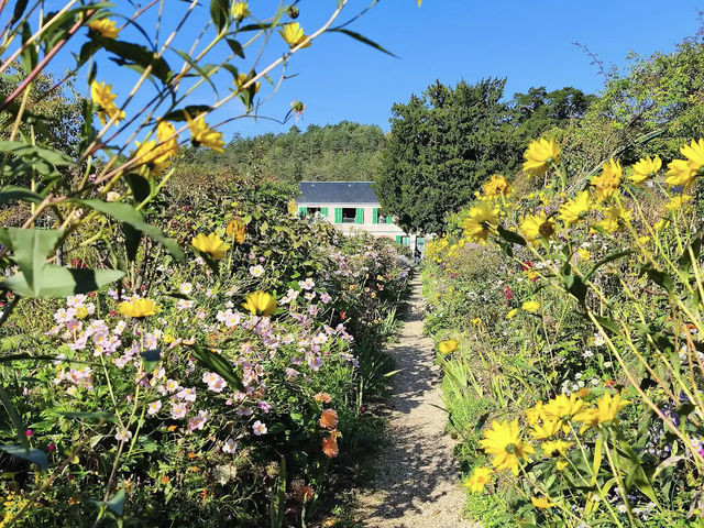 Claude Monet's House and Gardens - Giverny